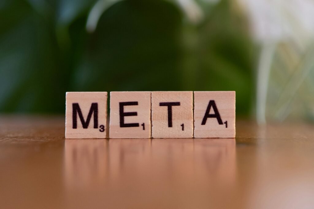 meta showing picture