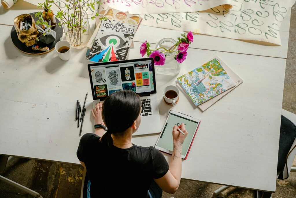girl working in front of laptop 